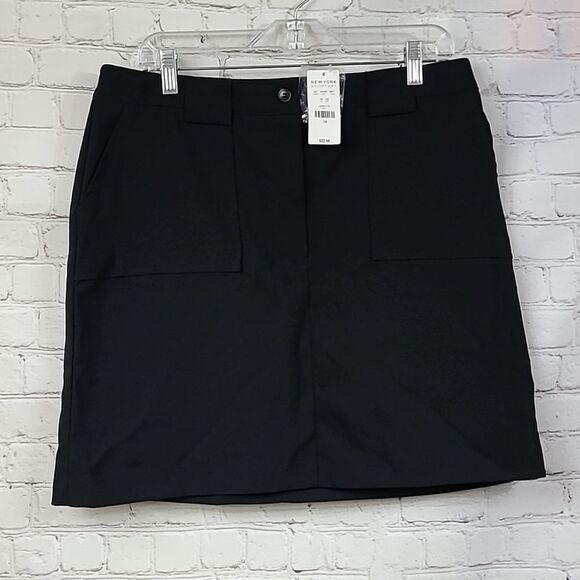 NWT New York & Company Solid Black Skirt Pockets Belt Loops A-Line Mini Uniform - Picture 3 of 7